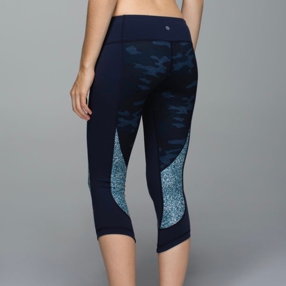 Lululemon Wunder Under Crop Leggings Heathered Texture Lotus Camo 2 EUC - Picture 8 of 9